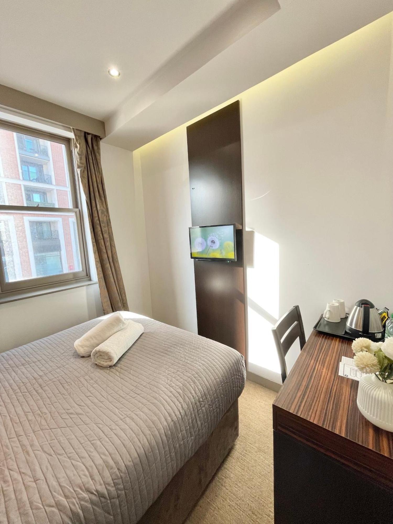 Maitrise Hotel Лондон Экстерьер фото
