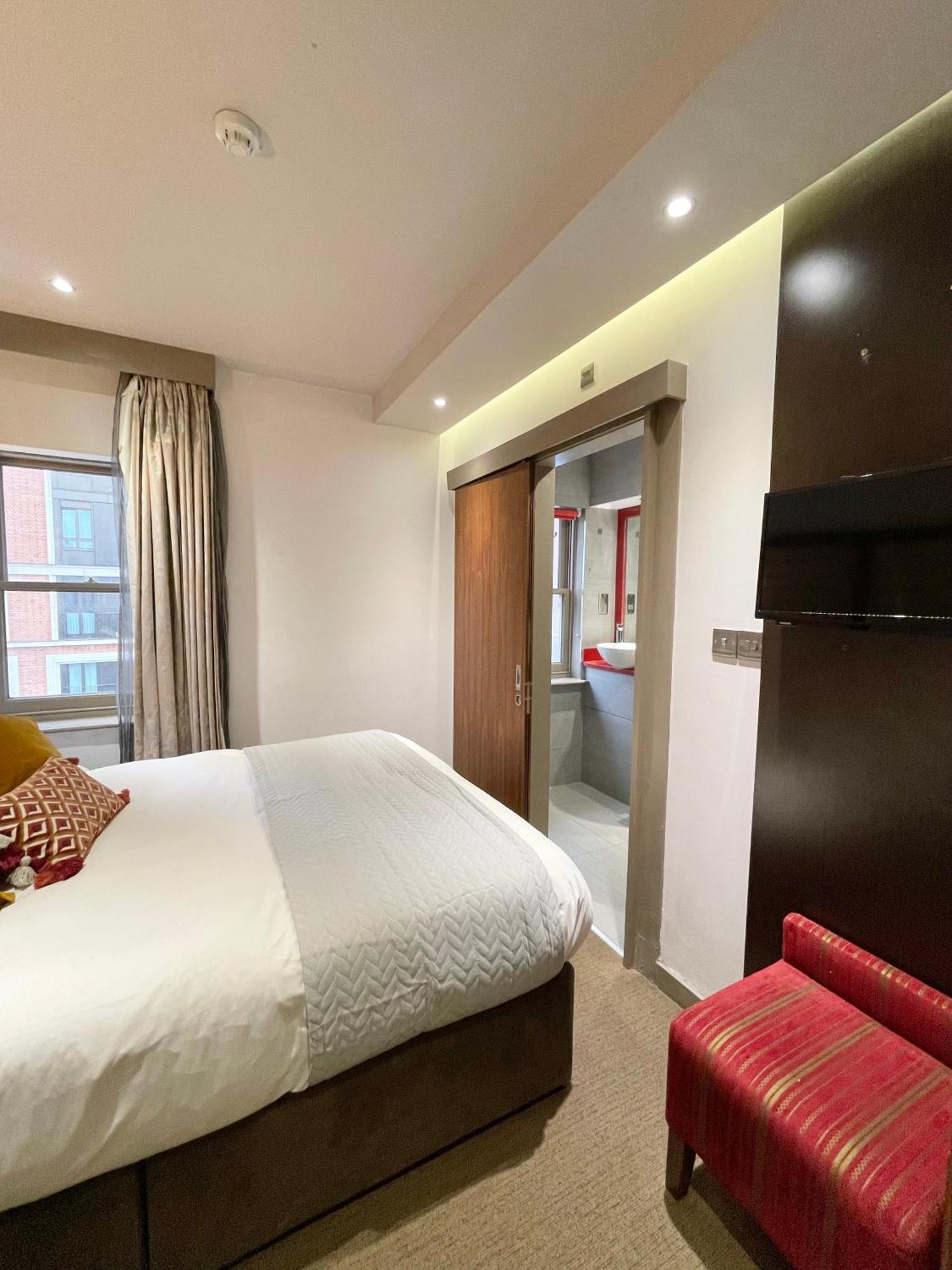 Maitrise Hotel Лондон Экстерьер фото