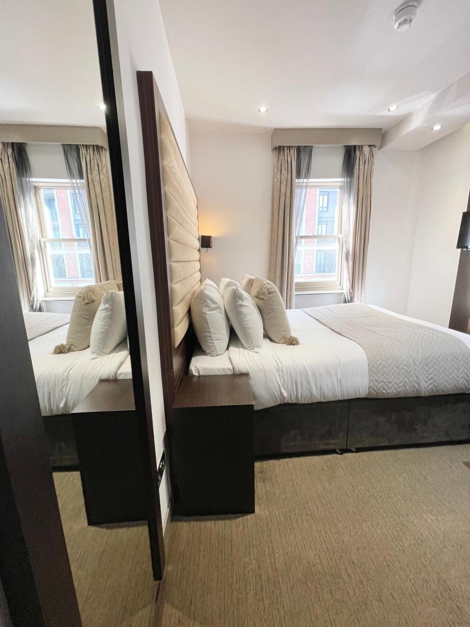 Maitrise Hotel Лондон Экстерьер фото